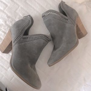 Vince Camuto V-shaft, suede woodgrain block heel.